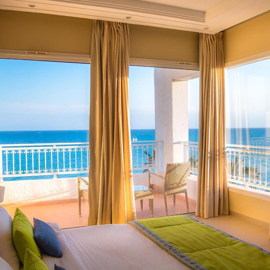 Suite mit Kingsize-Bett und Meerblick